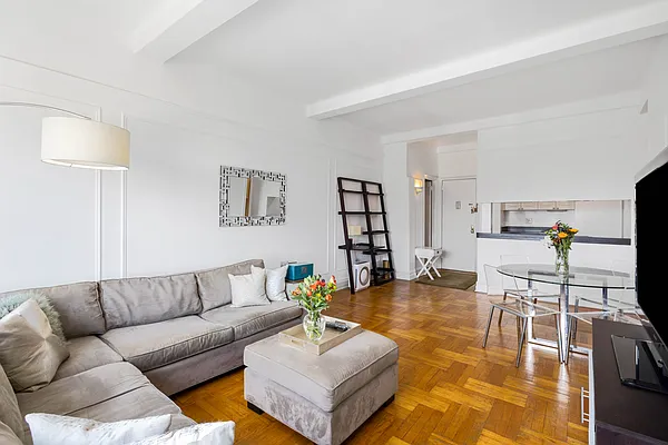 Sold by Berkshire Hathaway HomeServices New York Properties | media 22