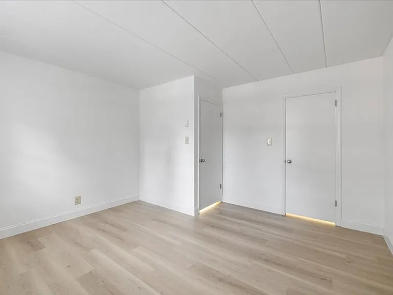 Peachgate Apartments — Photo 7