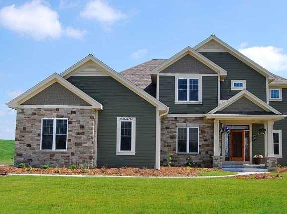 2nd image of W275N6540 Parkridge Ct
