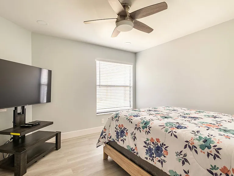 300 Crosswinds Dr #B1 — Photo 34