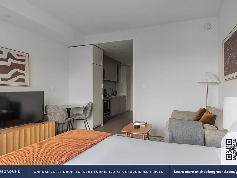 572 11th Ave #2K — Photo 13