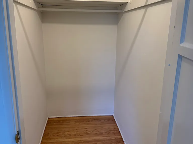 404 E Harvard St #11 — Photo 9