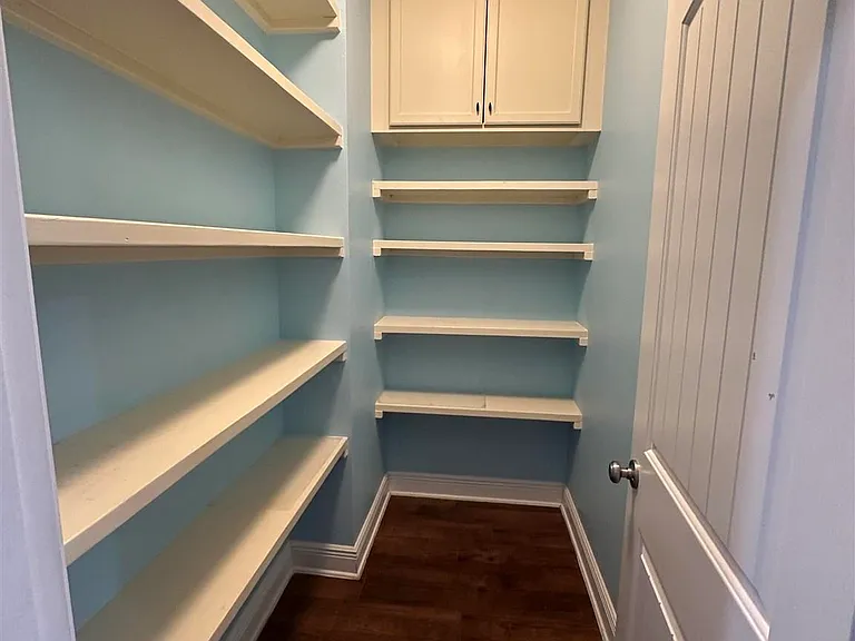 5936 Willesby Dr — Photo 19