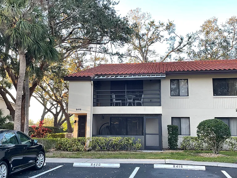 8418 Gardens Cir — Photo 8