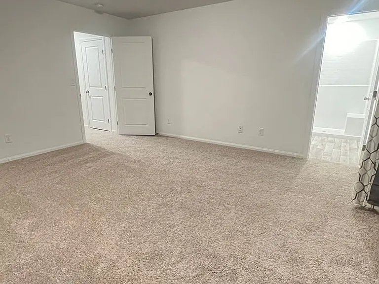 7668 Loftwood Ave — Photo 18