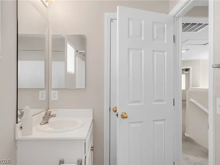 6423 Alderlyn Ave — Photo 17
