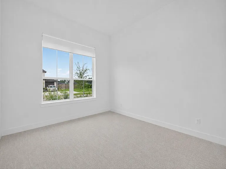 9722 Dani Lake Dr — Photo 12