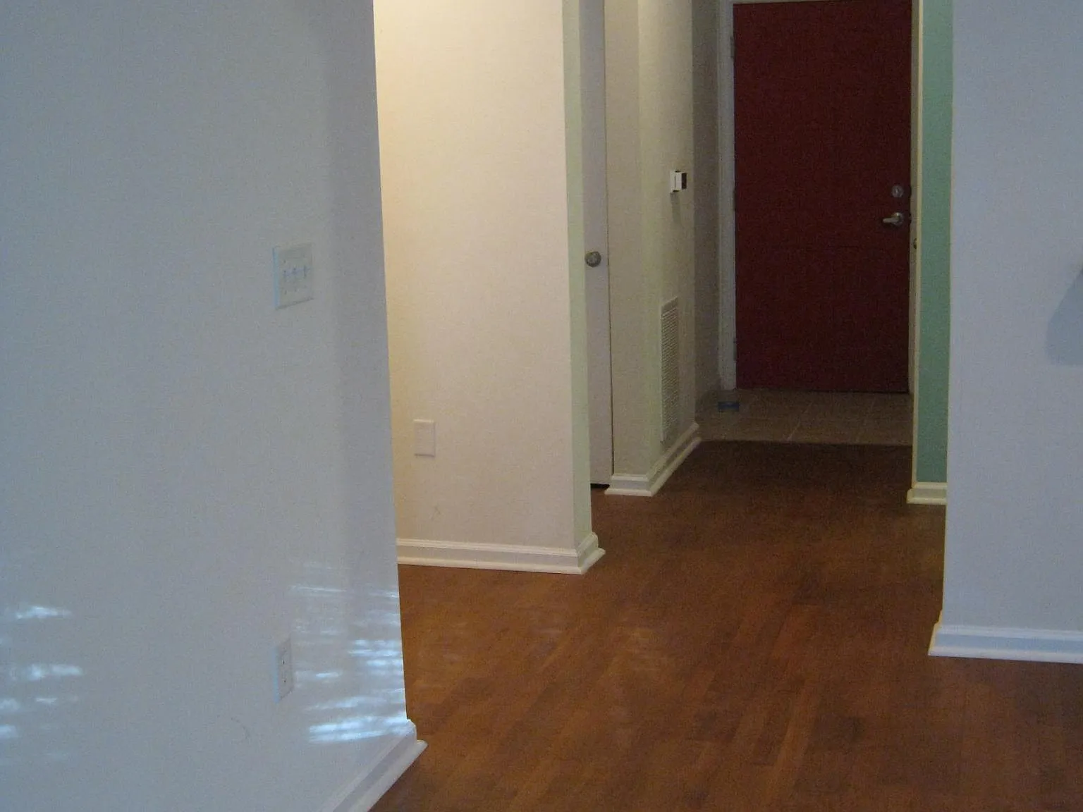 1107 Westchester Rdg NE — Photo 3