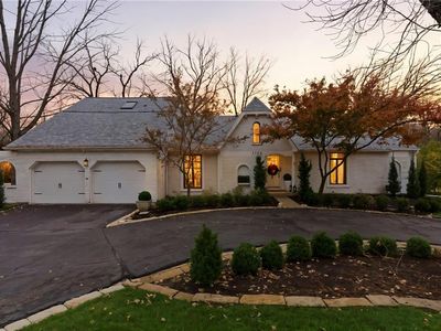 3705 Shawnee Mission Pkwy, Fairway, KS, 66205