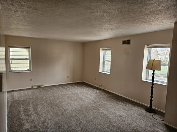 441 6th St, Oakmont, PA 15139