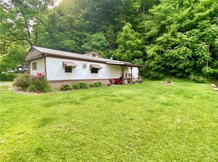 230 Spring Run Rd, Crescent, PA 15046