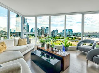 1408 Strathmore Mews #1207, Vancouver, BC V6Z 3A9