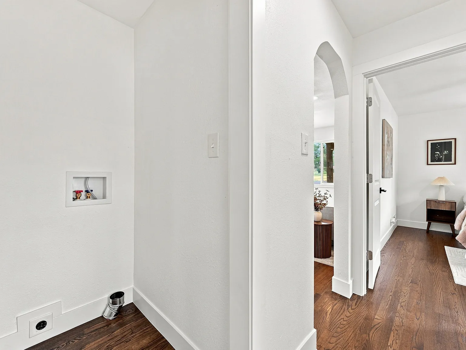 2 bed, 742 sqft, $2,550 — Photo 4