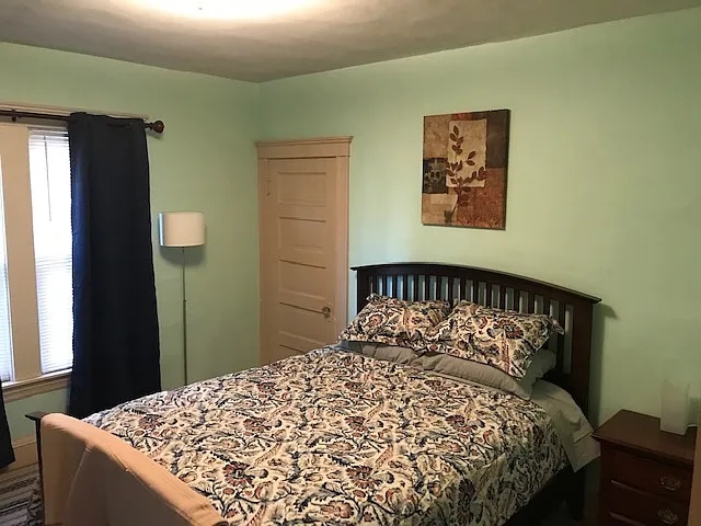 3 bed, 9999 sqft, $3,300 — Photo 2