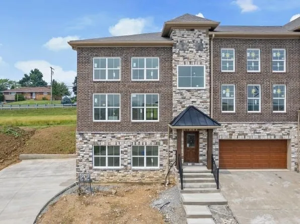237 Lucca Ln, Pittsburgh, PA 15241