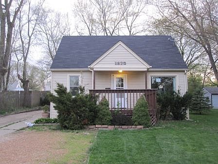 1st image of 1820 Lotus Dr