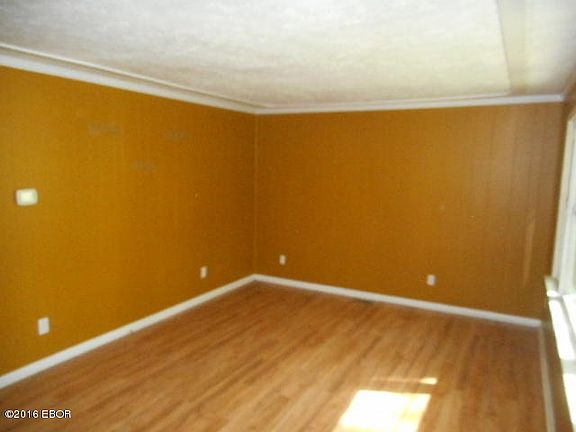 5th image of 4034 Shady Oaks Ln