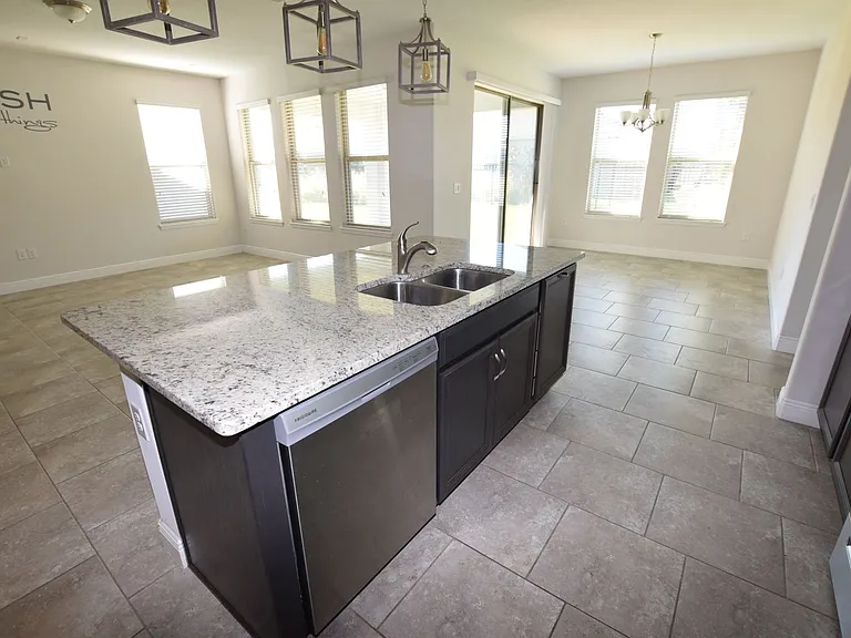 10284 Atwater Bay Dr — Photo 13