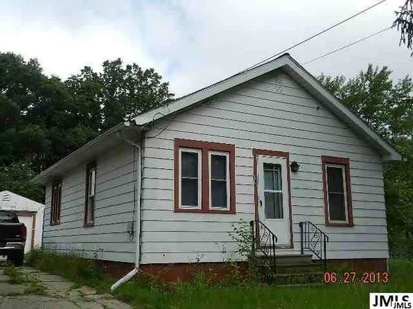 900 Fairyland Ave, Jackson, MI 49202