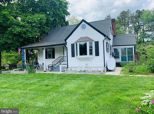 605 Plum Point Rd, Huntingtown, MD 20639