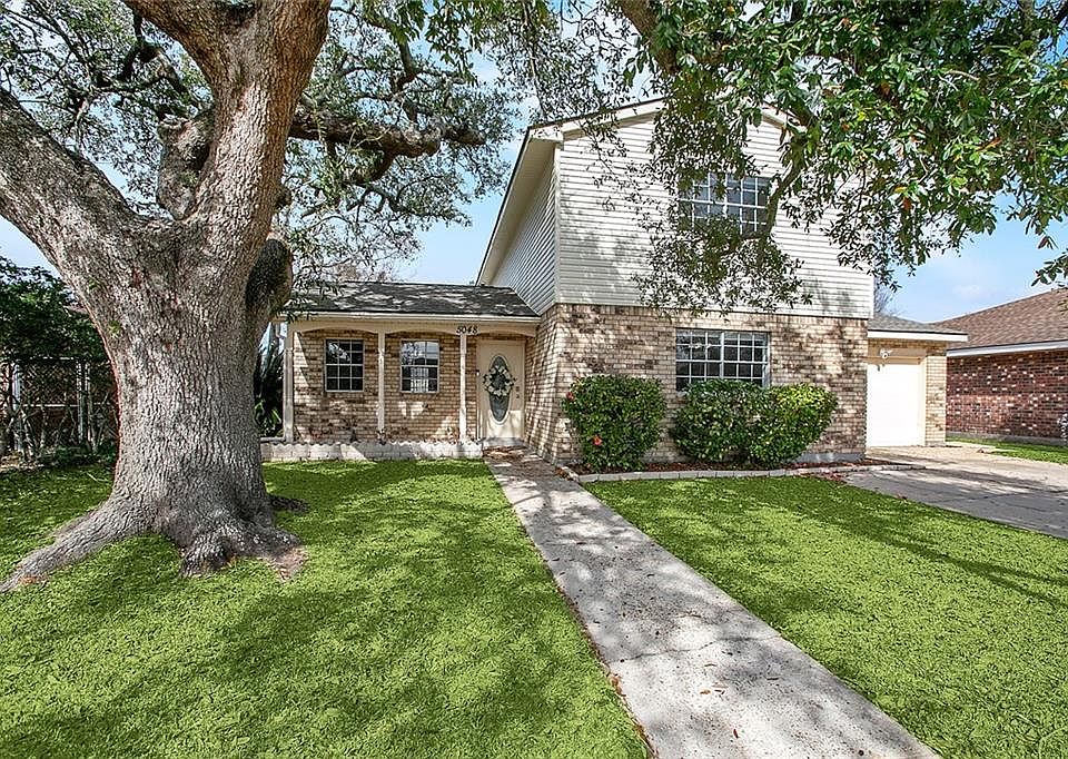 1st image of 5048 Woodcrest Dr