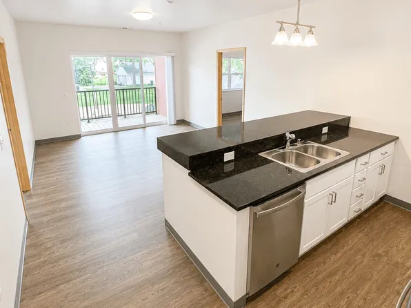 Apartments on Main, 410 E Main St #21163555, Sun Prairie, WI 53590