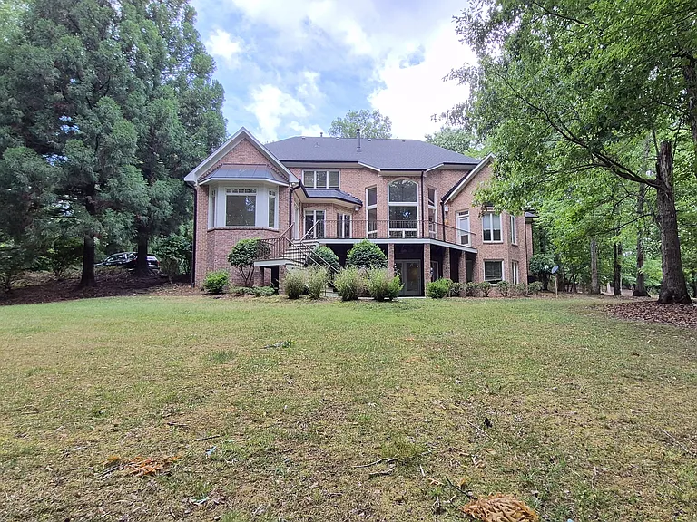 4413 Turnberry Cir — Photo 35