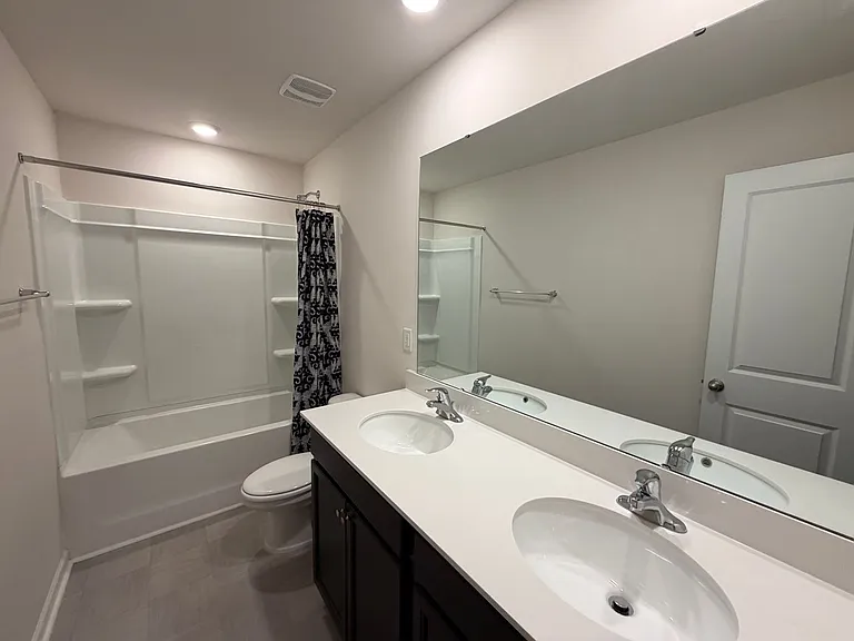 220 Roper St — Photo 21