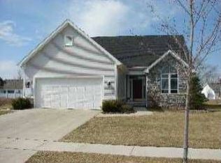 3334 Rivers Edge Dr, Perrysburg, OH 43551