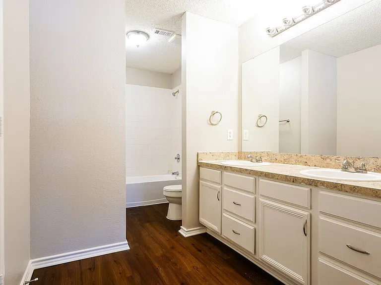 3156 Pine Valley Dr — Photo 12