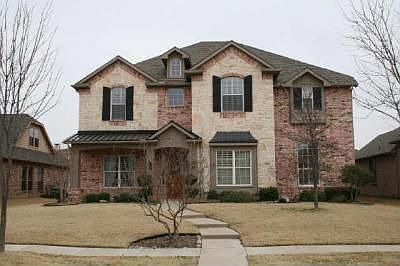 1st image of 829 Oxford Ct