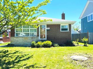 5811 Crain St, Morton Grove, IL 60053