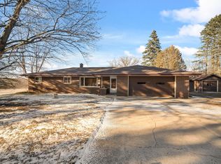 4408 Pleasant Valley Rd, Grafton, WI 53024