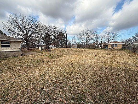 2nd image of 414 Francis Ln