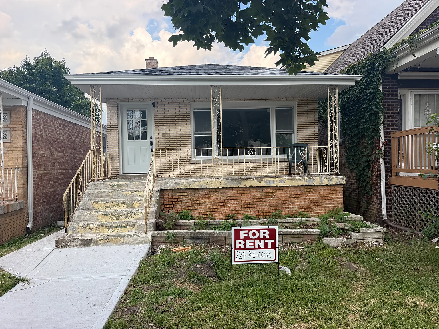 4 bed, 2000 sqft, $2,600 — Photo 1