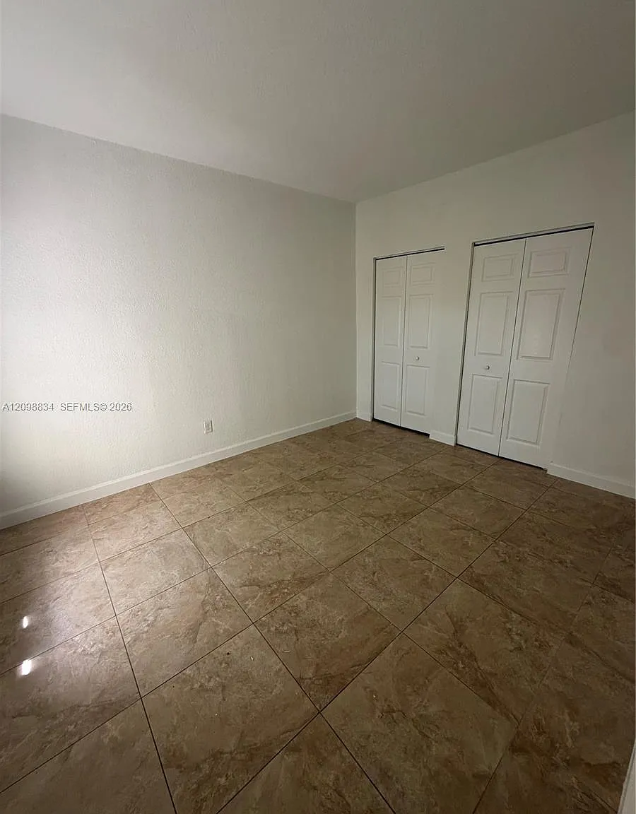 Coral Gables Douglas Sec — Photo 2