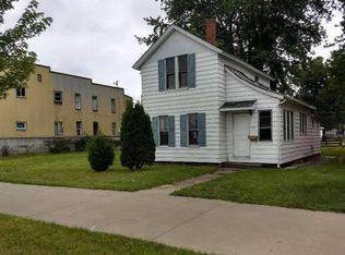 432 11th Ave S, Clinton, IA 52732