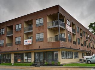 257 S Florissant Rd APT 315, Ferguson, MO 63135