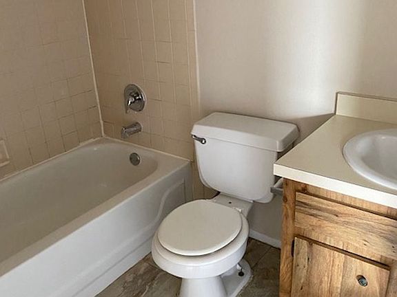4th image of 5335 SE 30th Pl Unit C