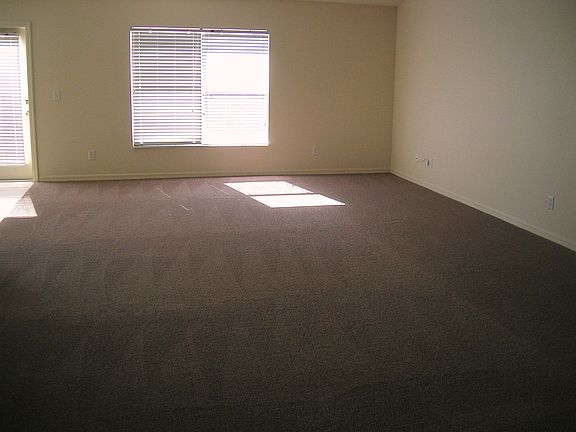 2nd image of 2120 Fawn Meadow Cir