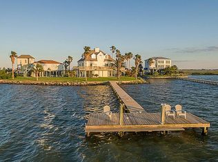 11822 Sportsman Rd, Galveston, TX 77554
