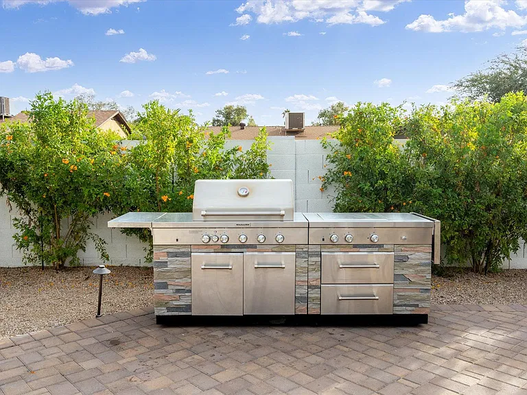 Commercial 9 burner gas grill