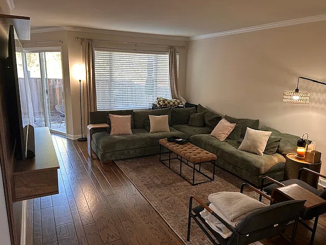 3 bed, 2.5 bath, 1673 sqft, $4,200 — Photo 4