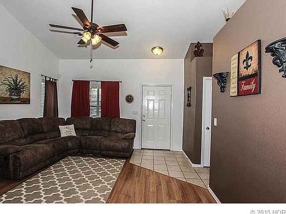 3rd image of 20408 E 41st Pl S