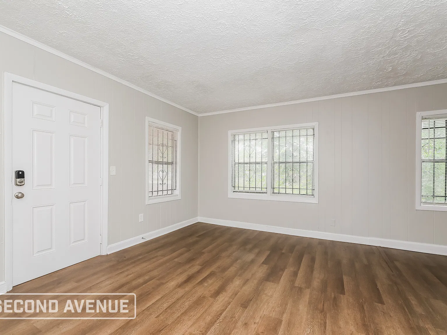3 bed, 1.0 bath, 935 sqft, $1,179 — Photo 3