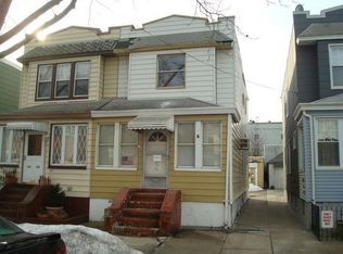 7964 77th Ave, Ridgewood, NY 11385