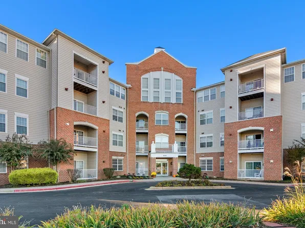 2608 Chapel Lake Dr APT 106, Gambrills, MD 21054