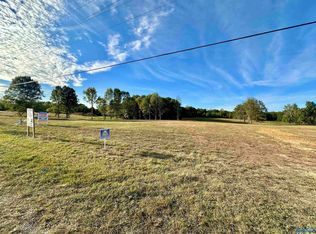 14 Glass Hollow Rd, Athens, AL 35611