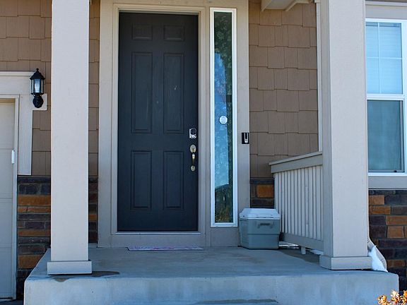 3rd image of 8951 Snowball Way