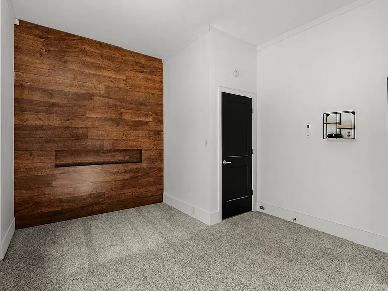 601 W Orange St #1 — Photo 22